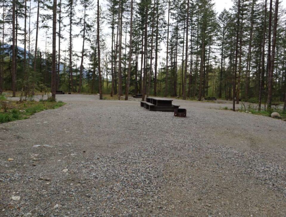 Chehalis_campsite_74-75
