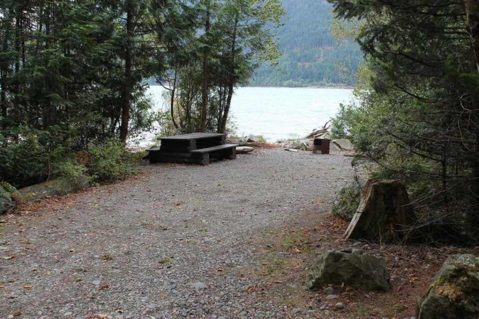 Twenty-Mile-Bay_site-09