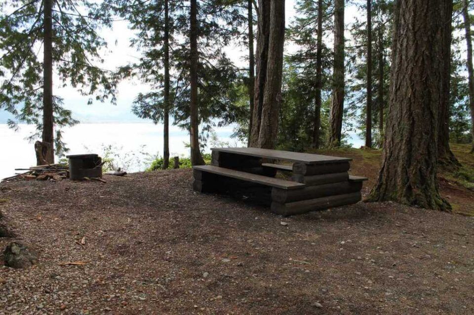 Twenty-Mile-Bay_site-20