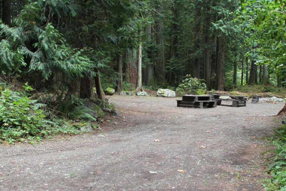 Twenty-Mile-Bay_site-30-31