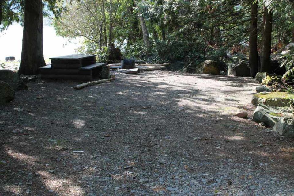 Twenty-Mile-Bay_site-34