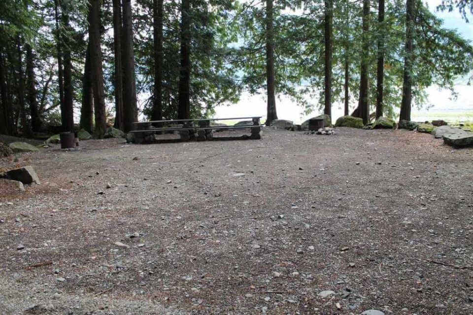 Twenty-Mile-Bay_site-50-51